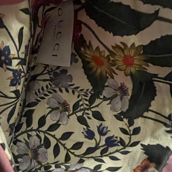 Gucci pick comb with case ☝️🔥 - Picture 8 of 8